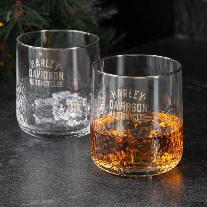 Set di due bicchieri Harley-Davidson® da 12 once con motivo Pebbled Double Old Fashion