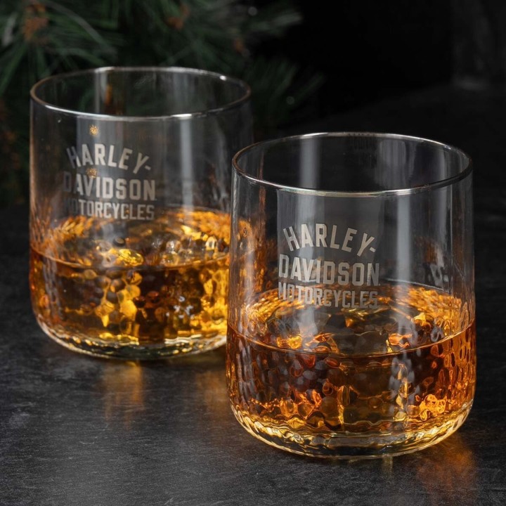 Set di due bicchieri Harley-Davidson® da 12 once con motivo Pebbled Double Old Fashion