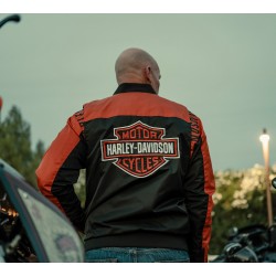 Giubbotto bomber in nylon...